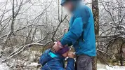 добывает сперму в ротик и глотает на природе