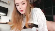 рыжая дрочит хуй с разговорами