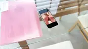 дрочит на нюдсы подруги на  телефоне
