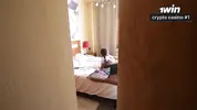 отчим застукал падчерицу за порно стримом