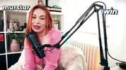 рыжая записывает АСМР подкаст о сексе