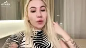 Белла Мур анонсирует свидание с обладателем большого члена
