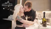 первый поцелуй и поход в спальню