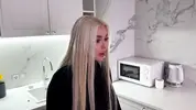 хозяйка квартиры разводит жильца