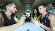 муж проиграл в карты жену попутчику в поезде