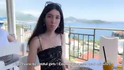 берет интервью у красотки прикинувшись модельным агентом