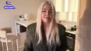 предлагает клиенту доступ к ее жопе