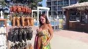 гуляют по рынку