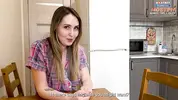 замечтался о том, как лижет киску мамы друга на столе