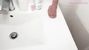сводный брат нашел дилдак сестренки
