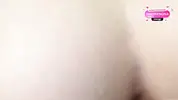 дает себя оттрахать в позе раком