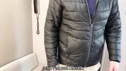 друг сына с порога набросился на милфу