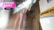 красивая пара трахается стоя в душе