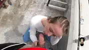 взяла в рот и сосет от первого лица