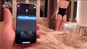 интимный разговор с подругой по телефону