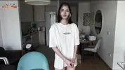 риэлтор требует у девушки комиссионные за сделку