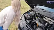 незнакомец помог отремонтировать авто