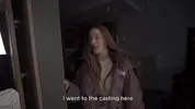 просит сводного брата помочь со сценой 18+