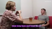 соседи разговаривают по душам за чаем