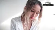 казашка Лил Карина полезла в трусы по член