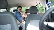 блондинка в очках сосет член таксиста