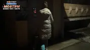 провел телку до подъезда