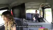 налоговый инспектор наехал на таксистку