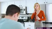 мачеха соблазняет пасынка