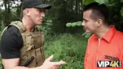 заключенного ведут к жертве просить прощение