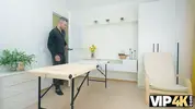 нервный клиент пришел на сеанс массажа