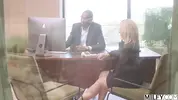 милфа пришла в банк получить кредитный лимит