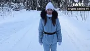 заблудился в лесу, но встретил незнакомку