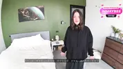 пацанка раздевается перед сводным братом