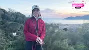 снимает красивую незнакомку на улице