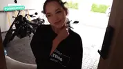 нимфоманка из Казахстана напросилась в гости к соседу