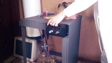 Частный камшот на лицо: Изобретение доктора Франкенштейна - сосущая голова!