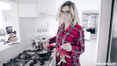 Cory Chase: Секс с мачехой сделал Рождество ещё лучше!