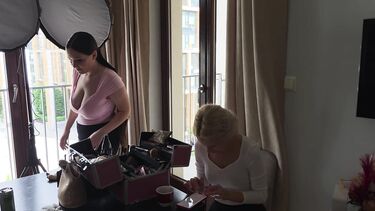 Настоящий сексуальный праздник с грудастой полькой