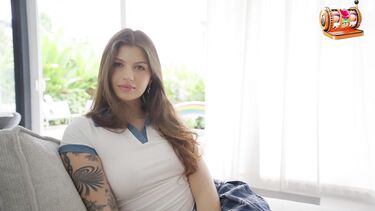 Моя девушка прикрылась подругой и ушла к другому, так что я трахнул эту подругу